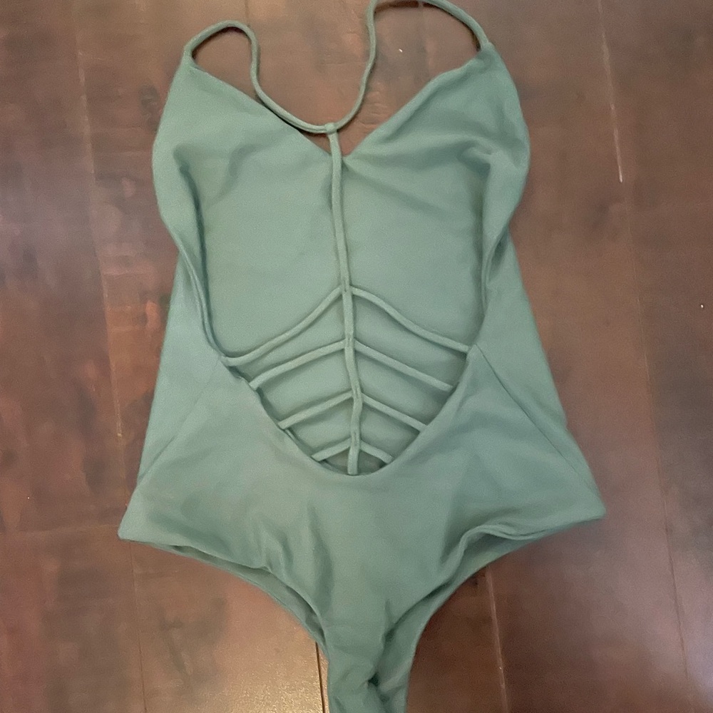 BENOA SWIM ONE PIECE GREEN